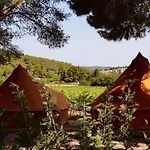 Holacamp Fun Οργανωμένο κάμπινγκ Σίτζες